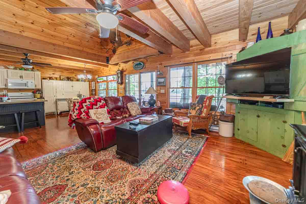 150 Thompsonville Road 20 Property Photo 11