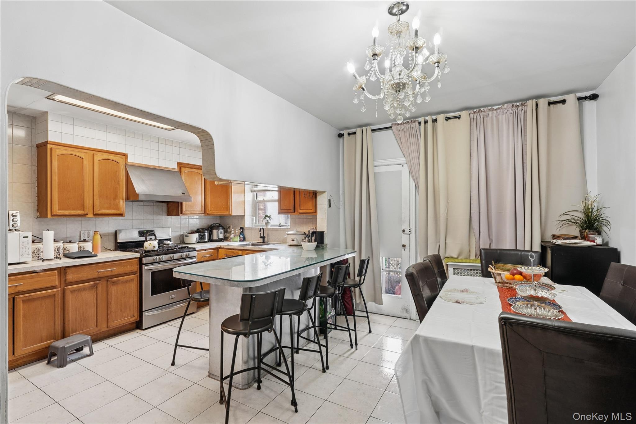 3223 76th Street Property Photo 1