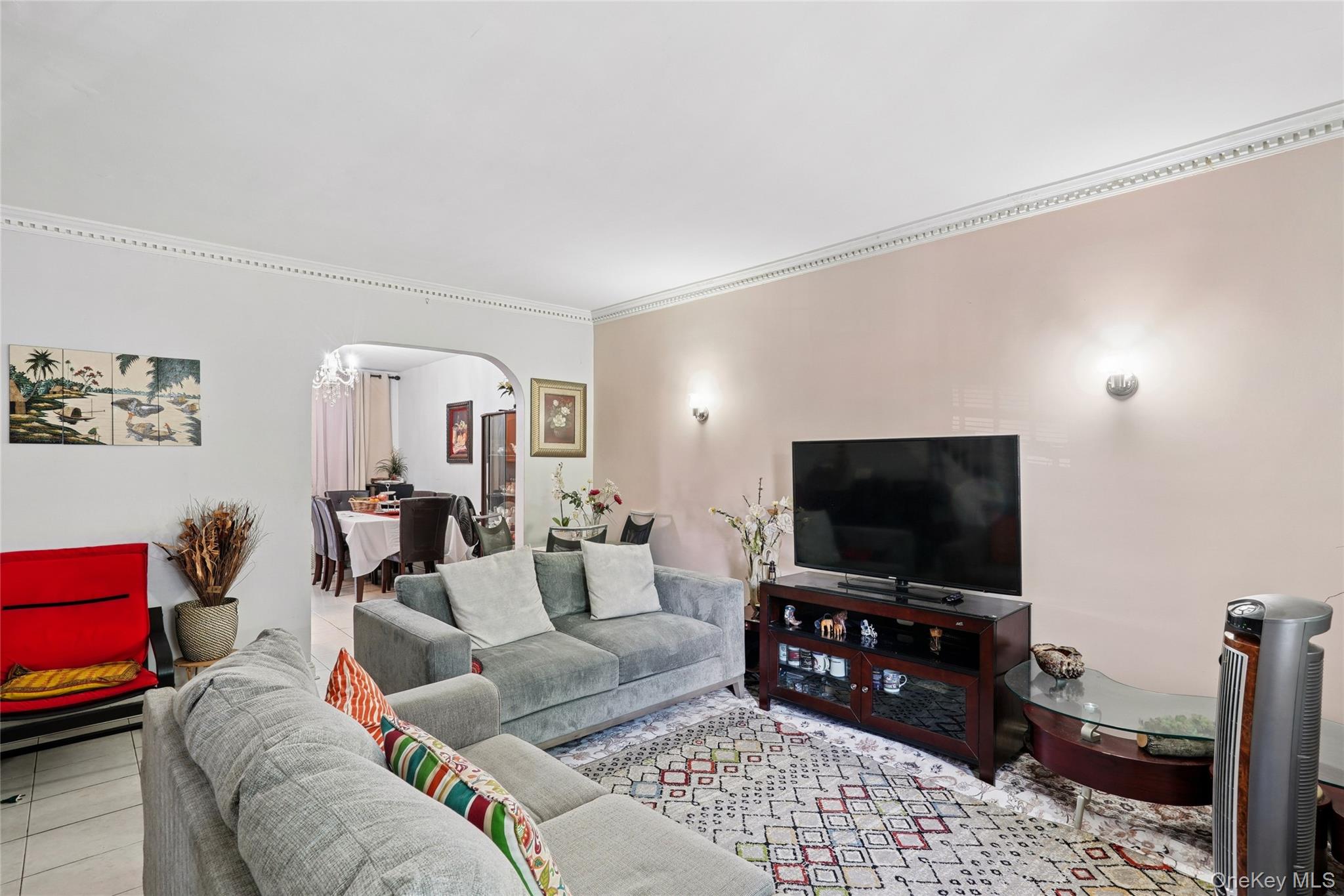 3223 76th Street Property Photo 5