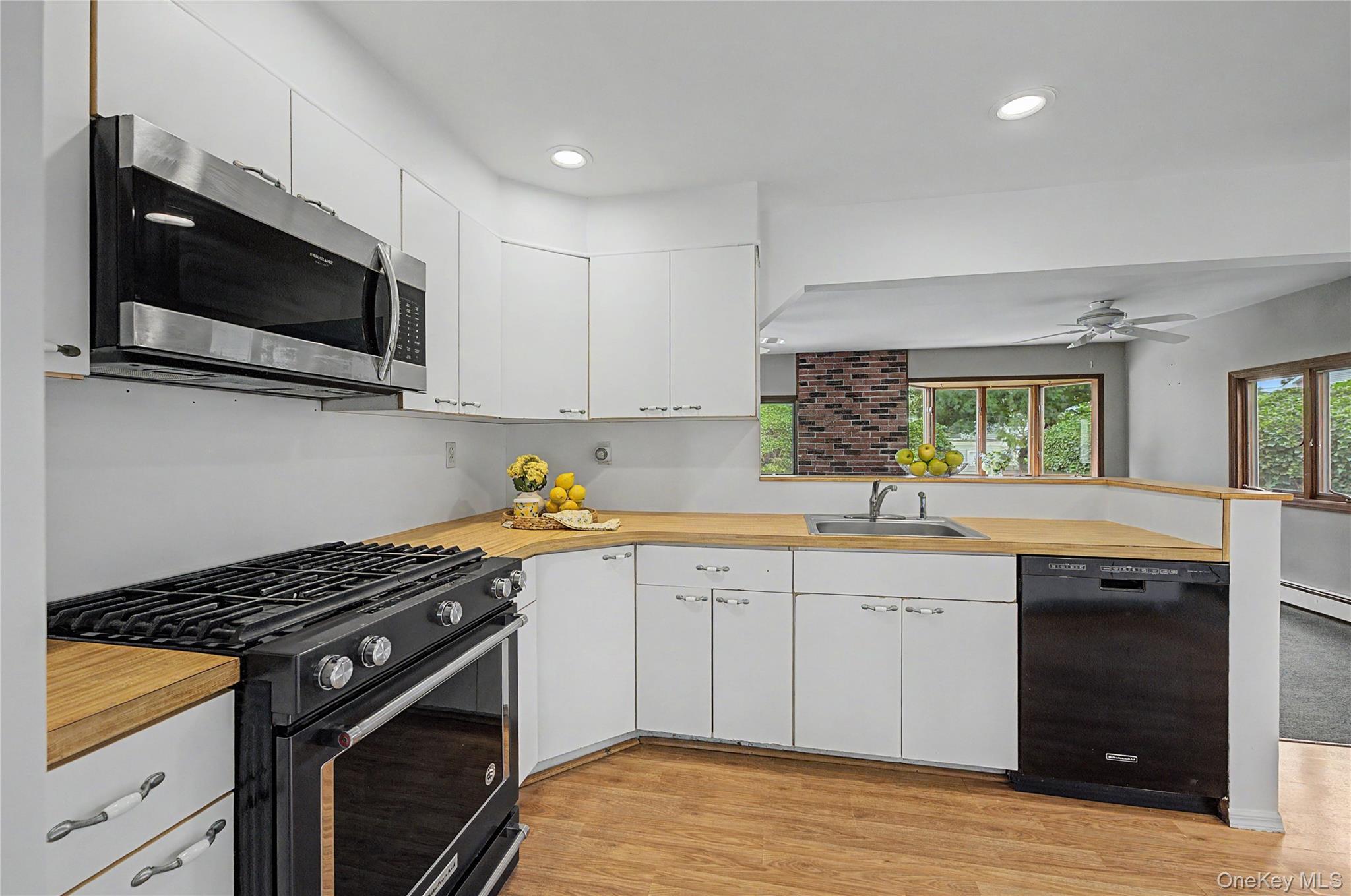 1753 Maurice Avenue Property Photo 8