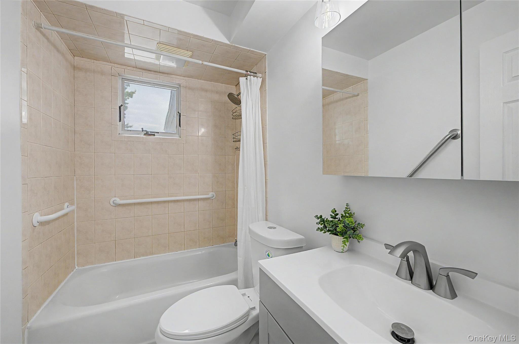 1753 Maurice Avenue Property Photo 18