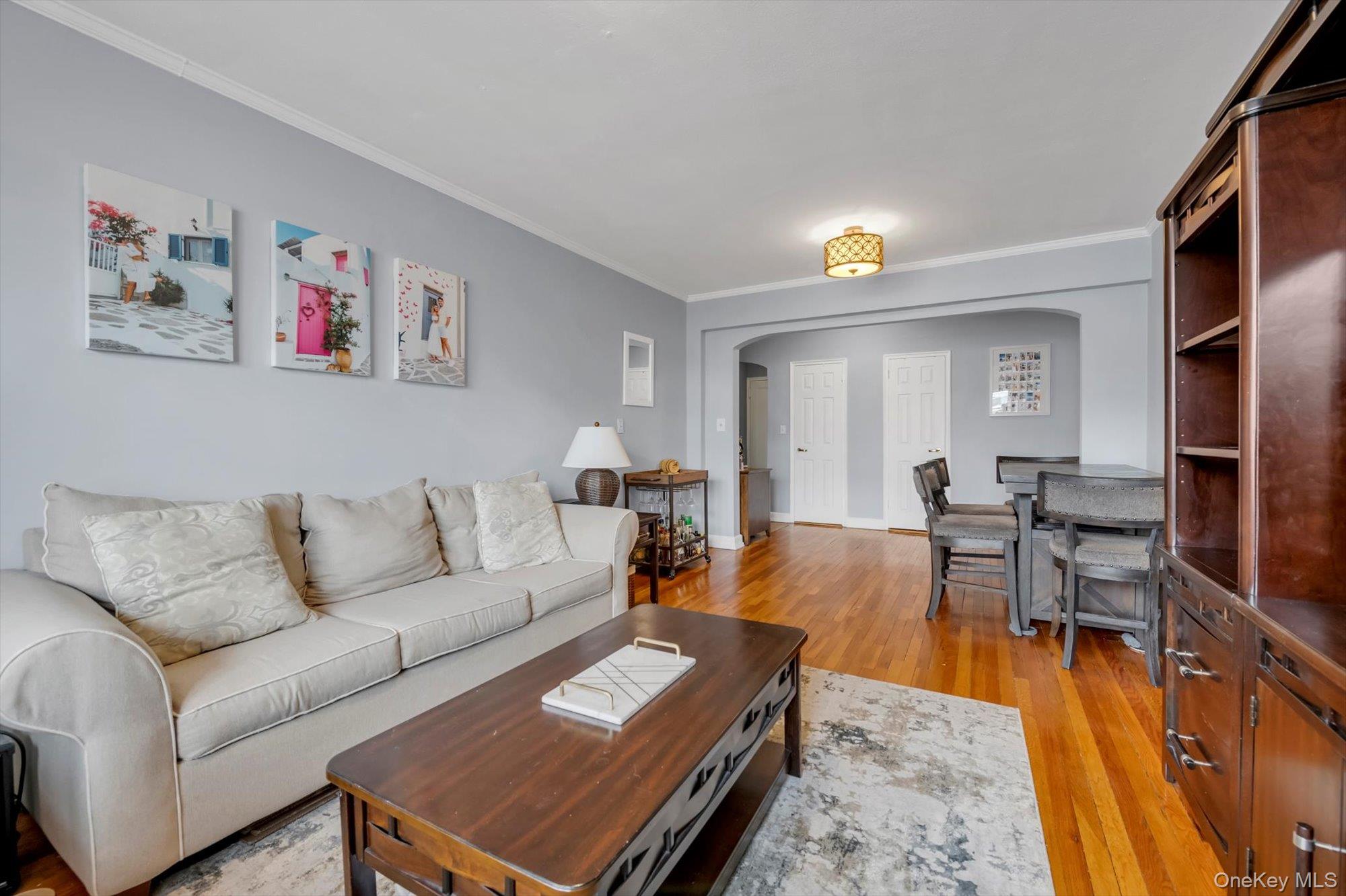 1 Town House Place 2e Property Photo 3