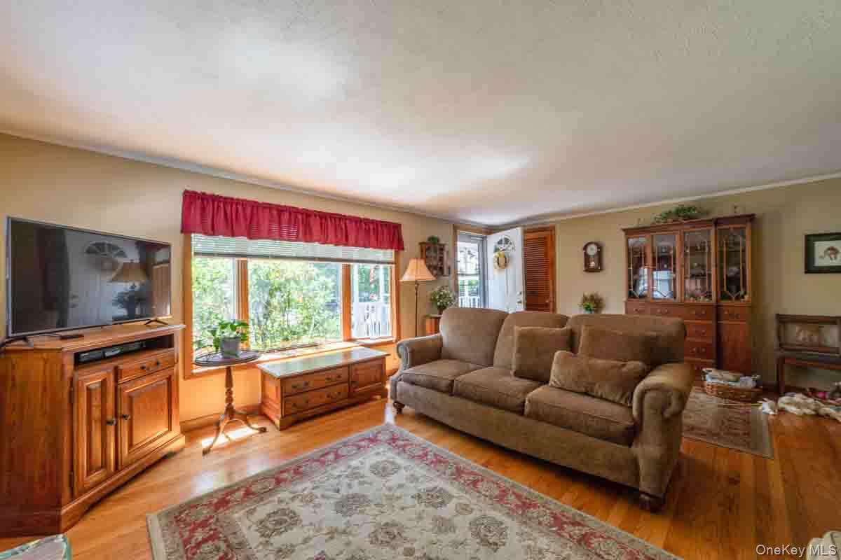 103 Prospect Avenue Property Photo 8