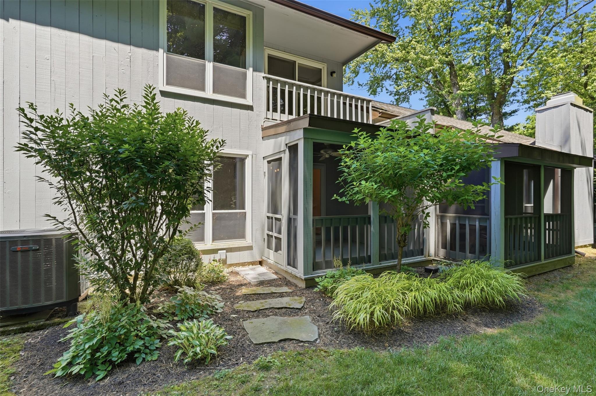28 E Knoll Property Photo 15