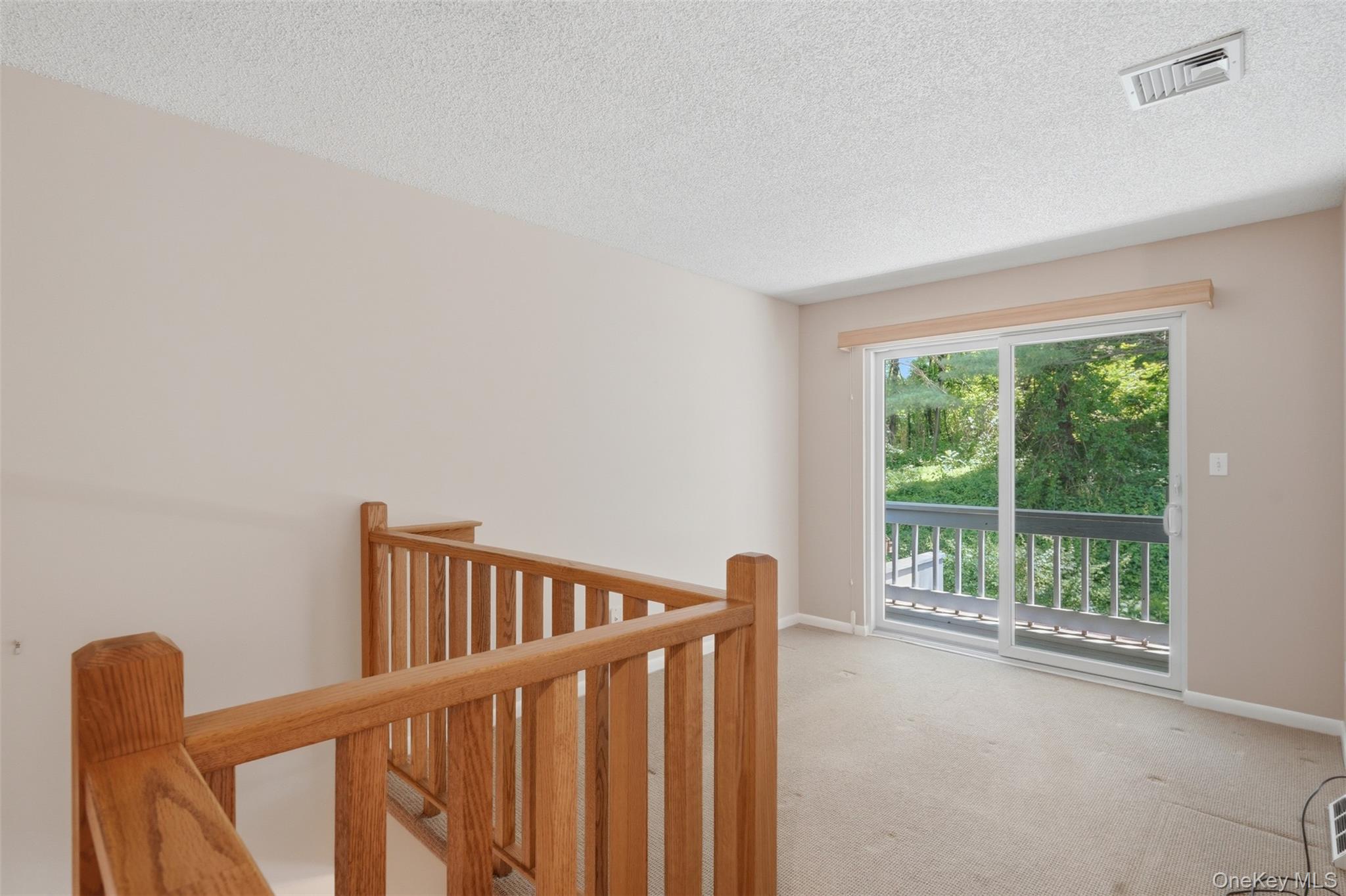 28 E Knoll Property Photo 16