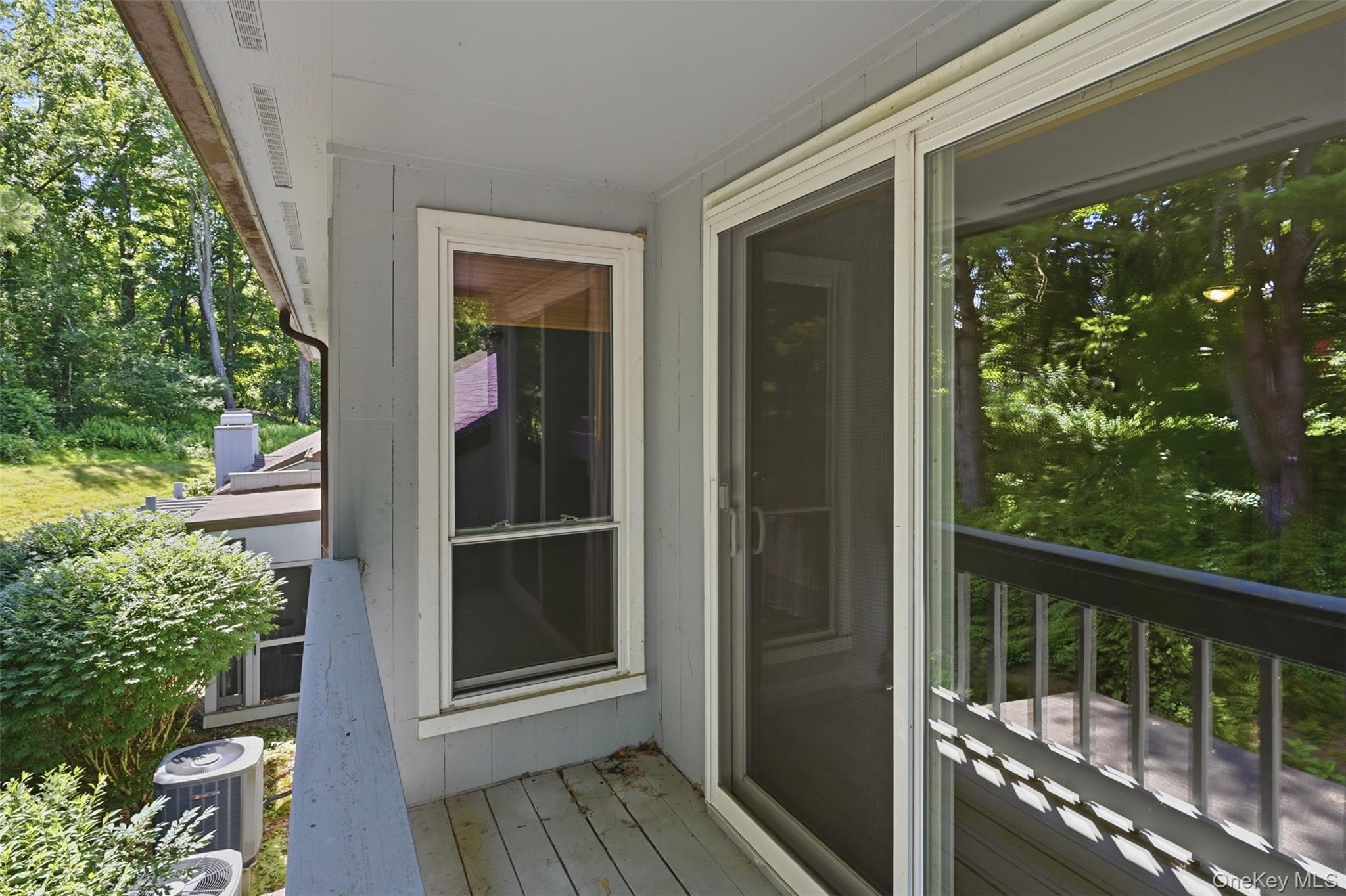 28 E Knoll Property Photo 18