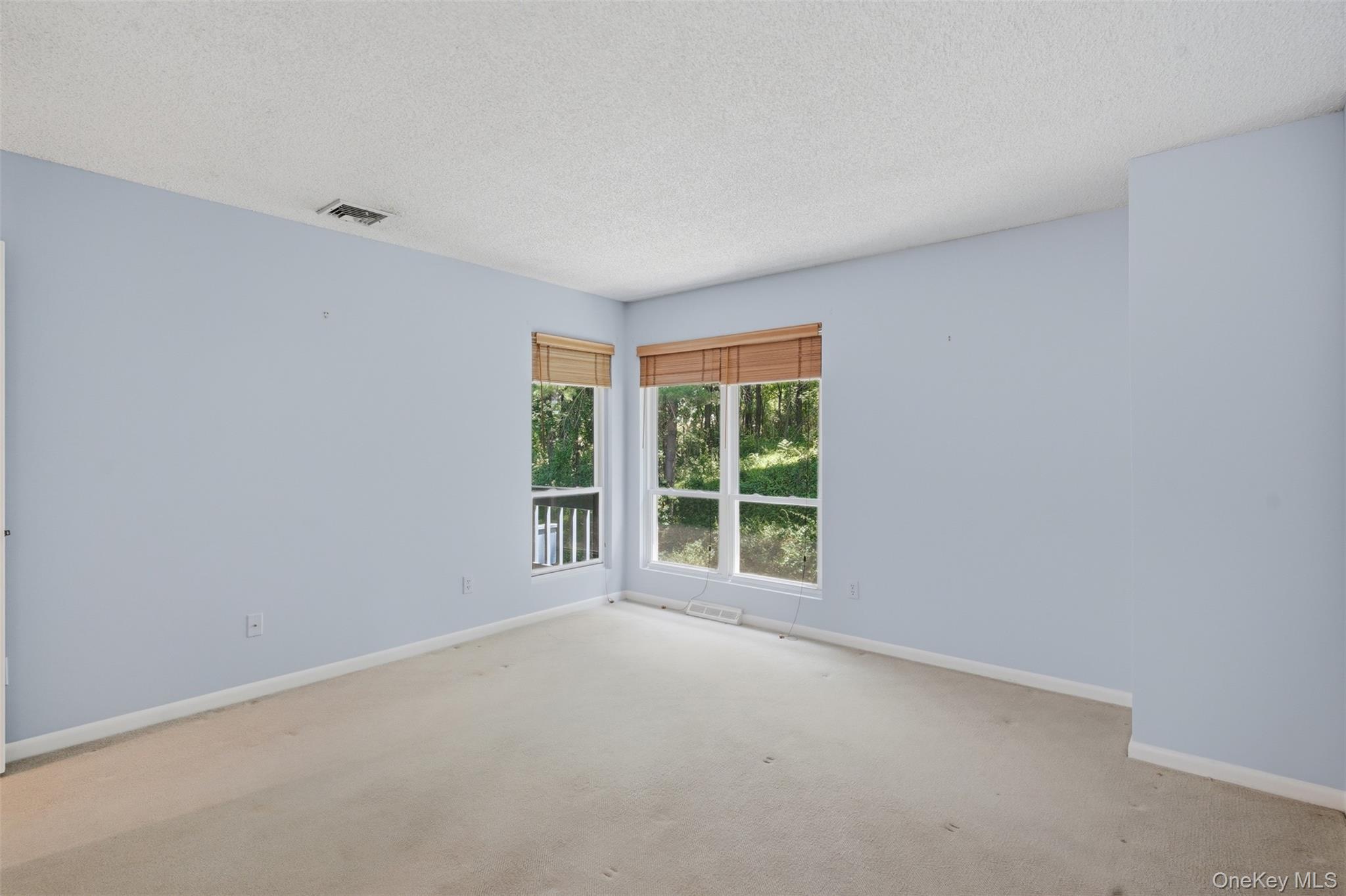 28 E Knoll Property Photo 20