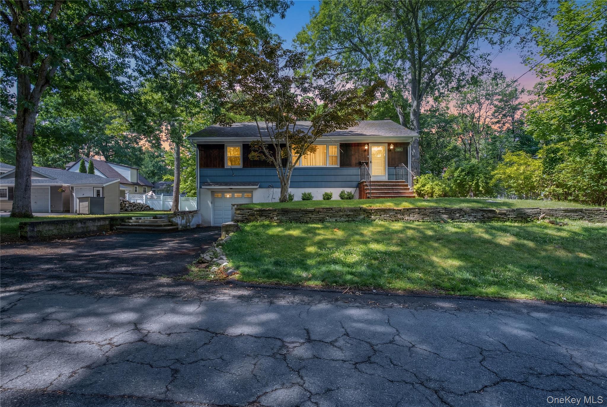 11 Forest Drive Property Photo 1