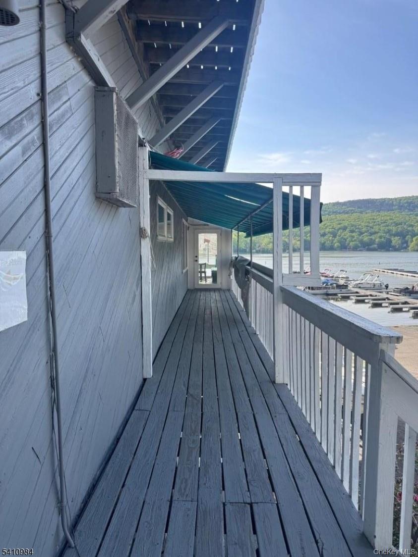 634 Jersey Avenue Property Photo 1