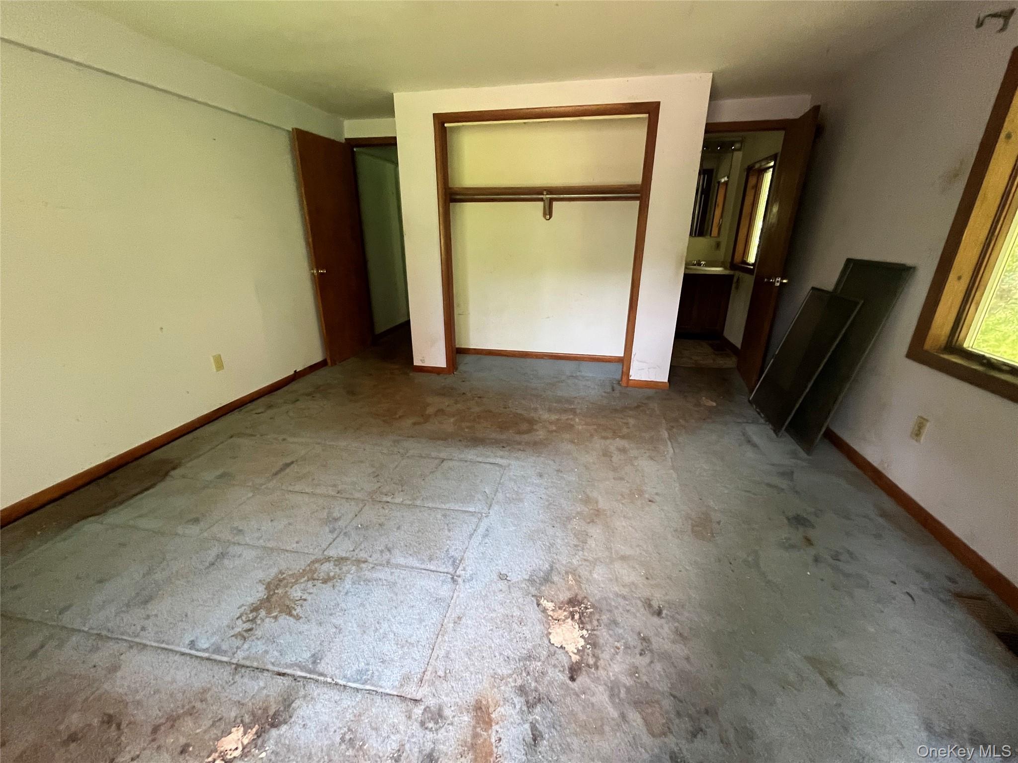 1145 Glasco Turnpike Property Photo 17