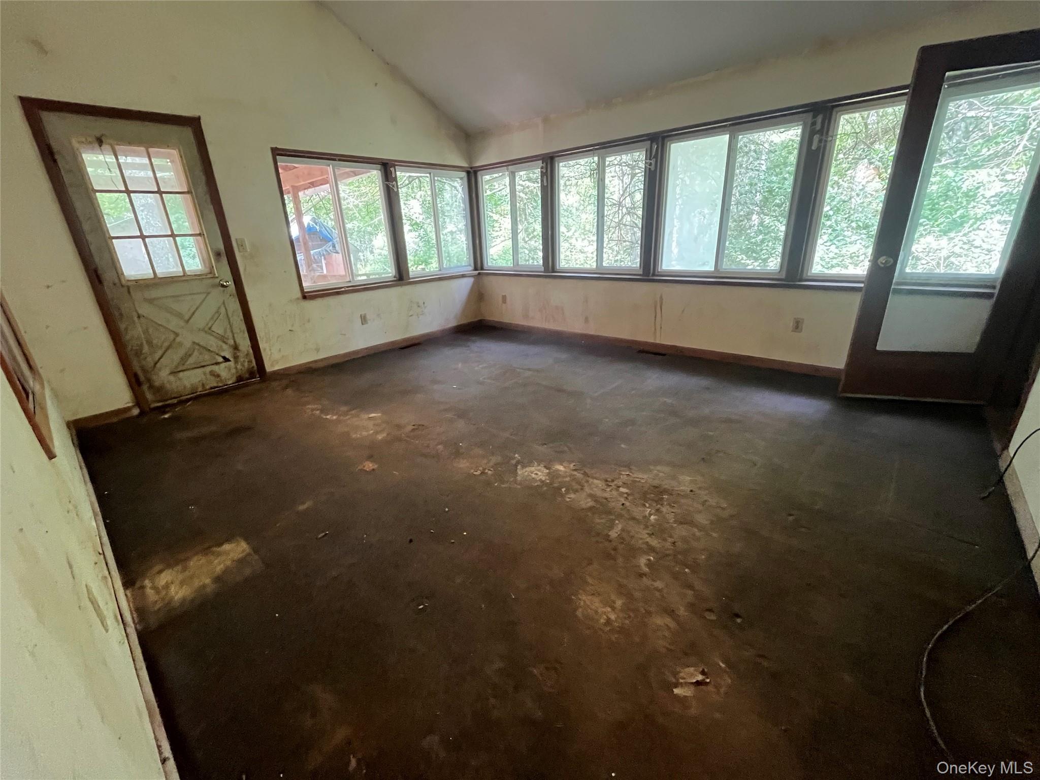1145 Glasco Turnpike Property Photo 24