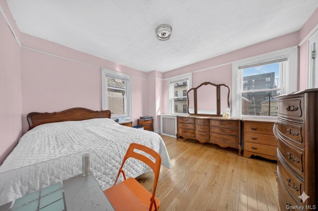 4084 Denman Street Property Photo 10