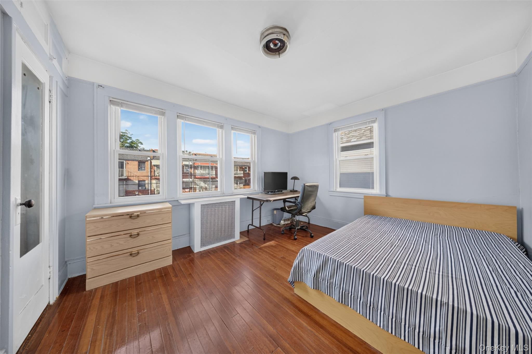 4084 Denman Street Property Photo 19