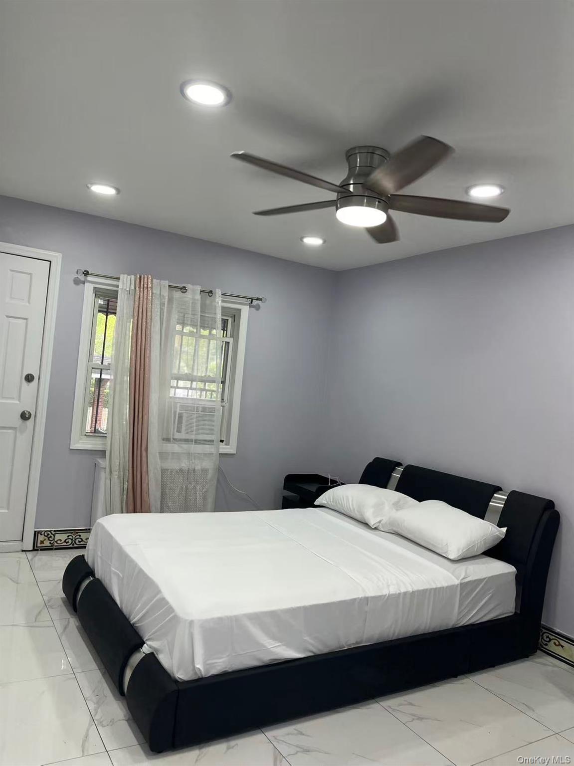 155-17 65 Avenue Property Photo 2