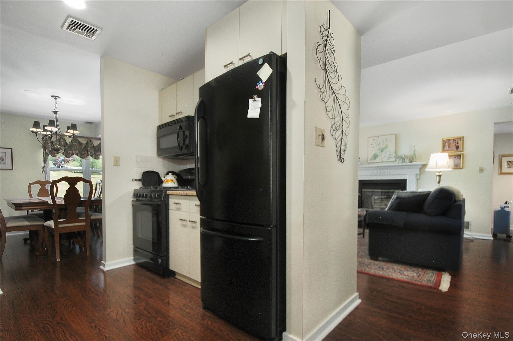 407 Arlin Road 407 Property Photo 17