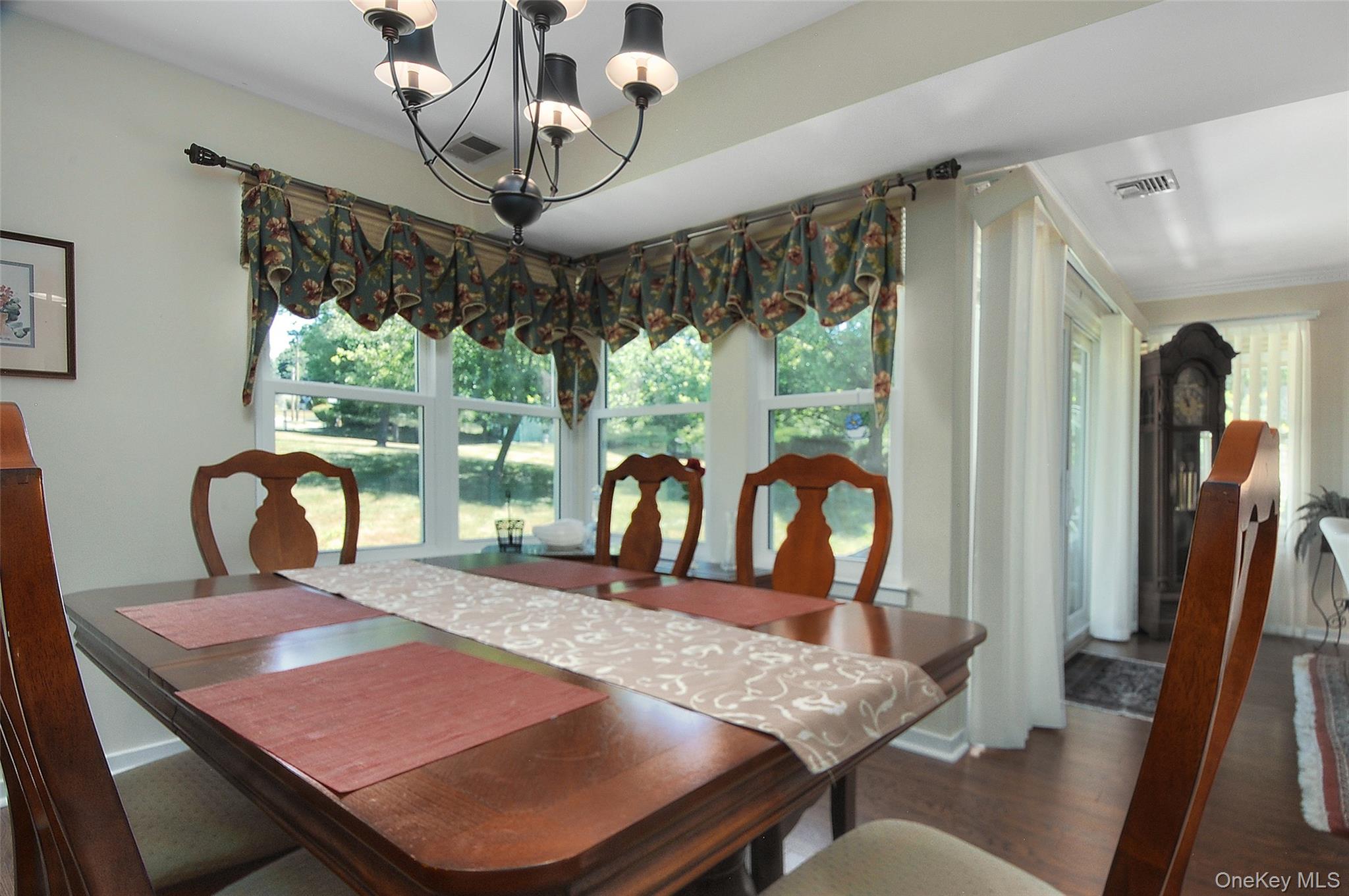 407 Arlin Road 407 Property Photo 19