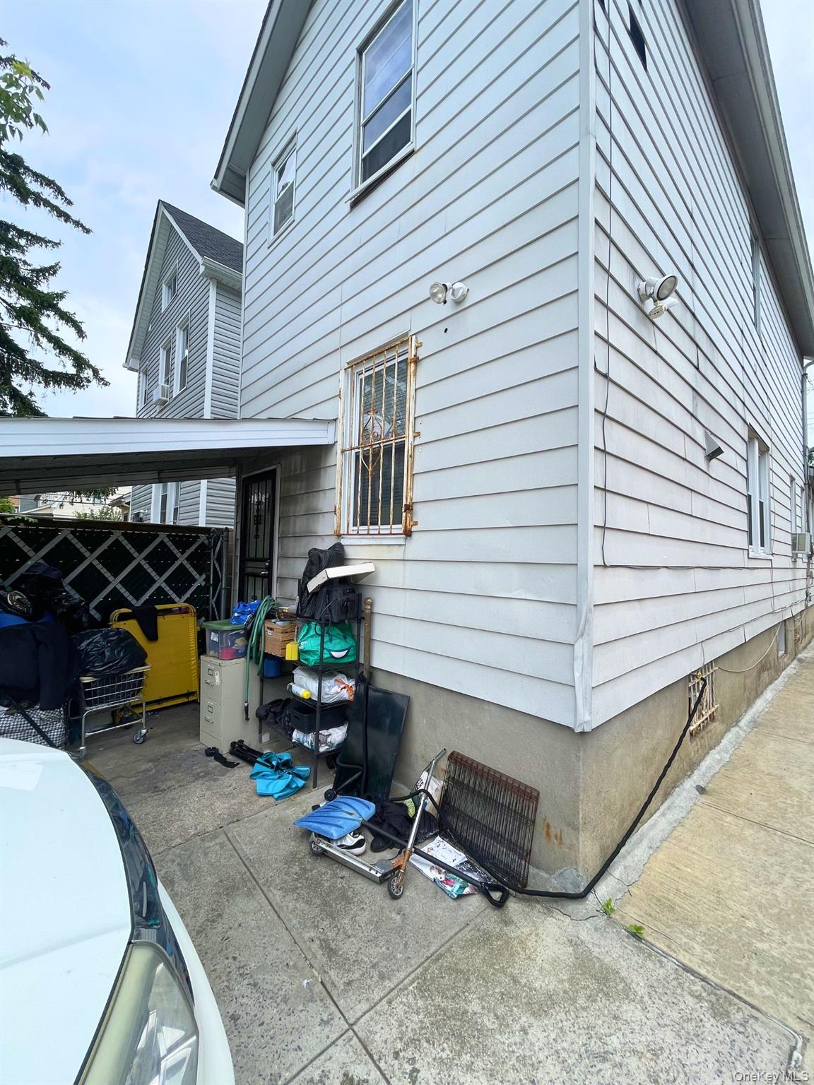 14611 123rd Avenue Property Photo 3