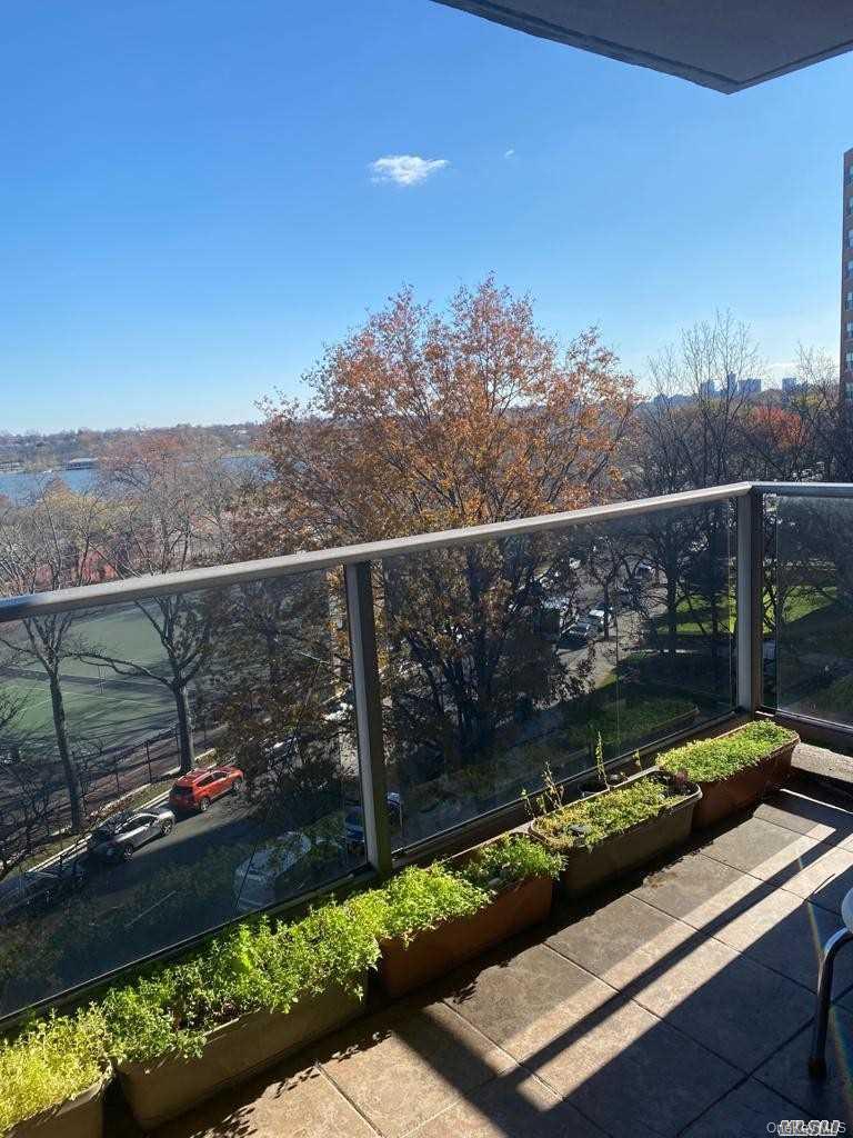 61-20 Grand Central Parkway C 705 Property Photo 17