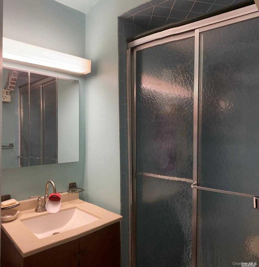 61-20 Grand Central Parkway C 705 Property Photo 20