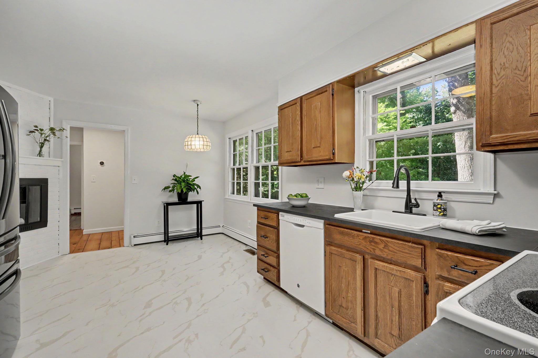 15 Westchester Avenue Property Photo 9