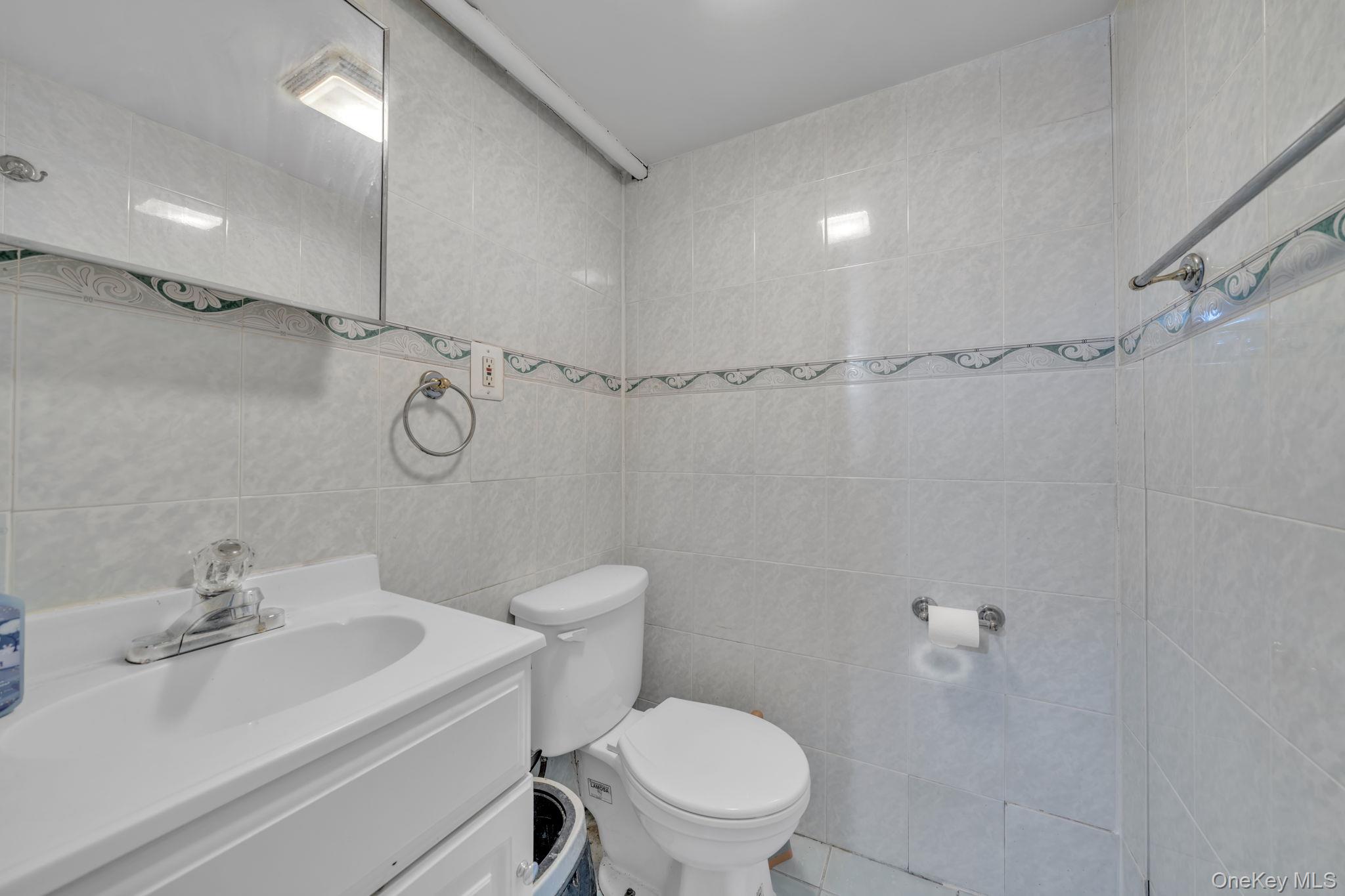 1232 E 92nd Street Property Photo 15