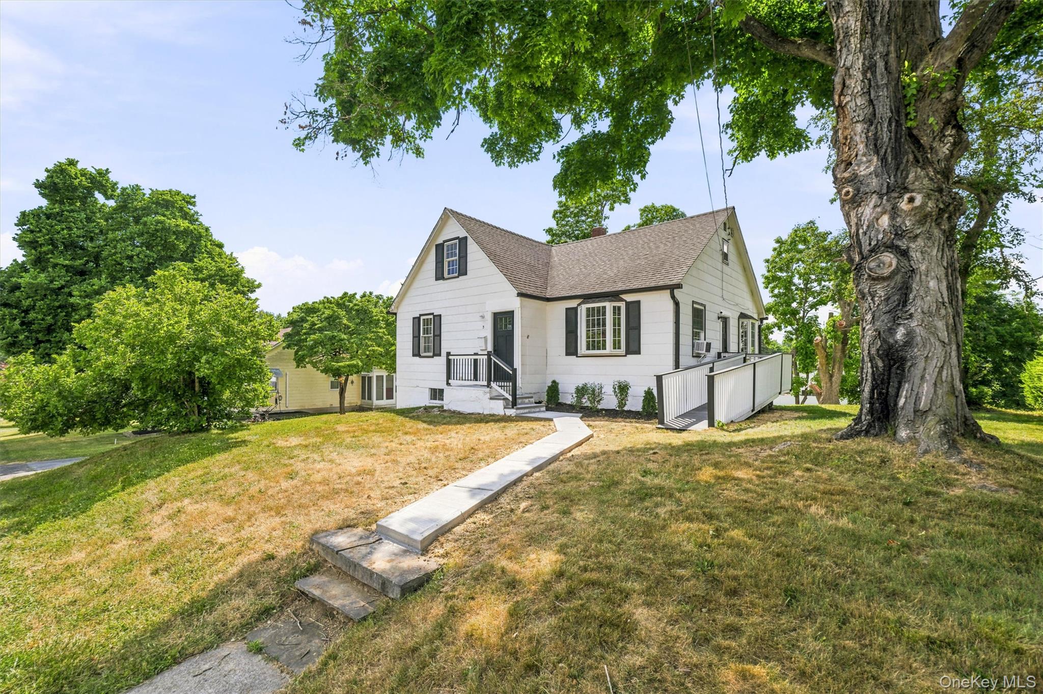 3 Pond Road Property Photo 2