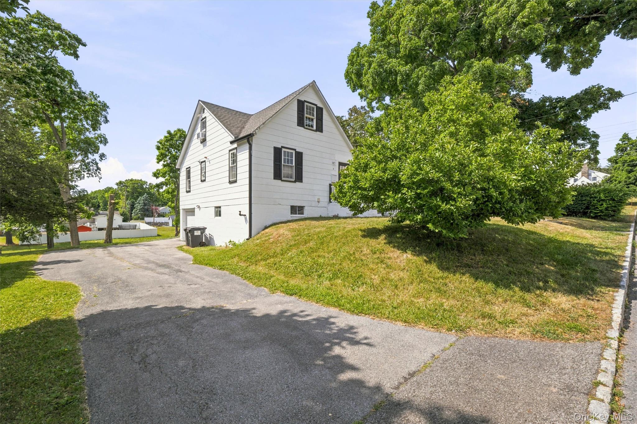 3 Pond Road Property Photo 3