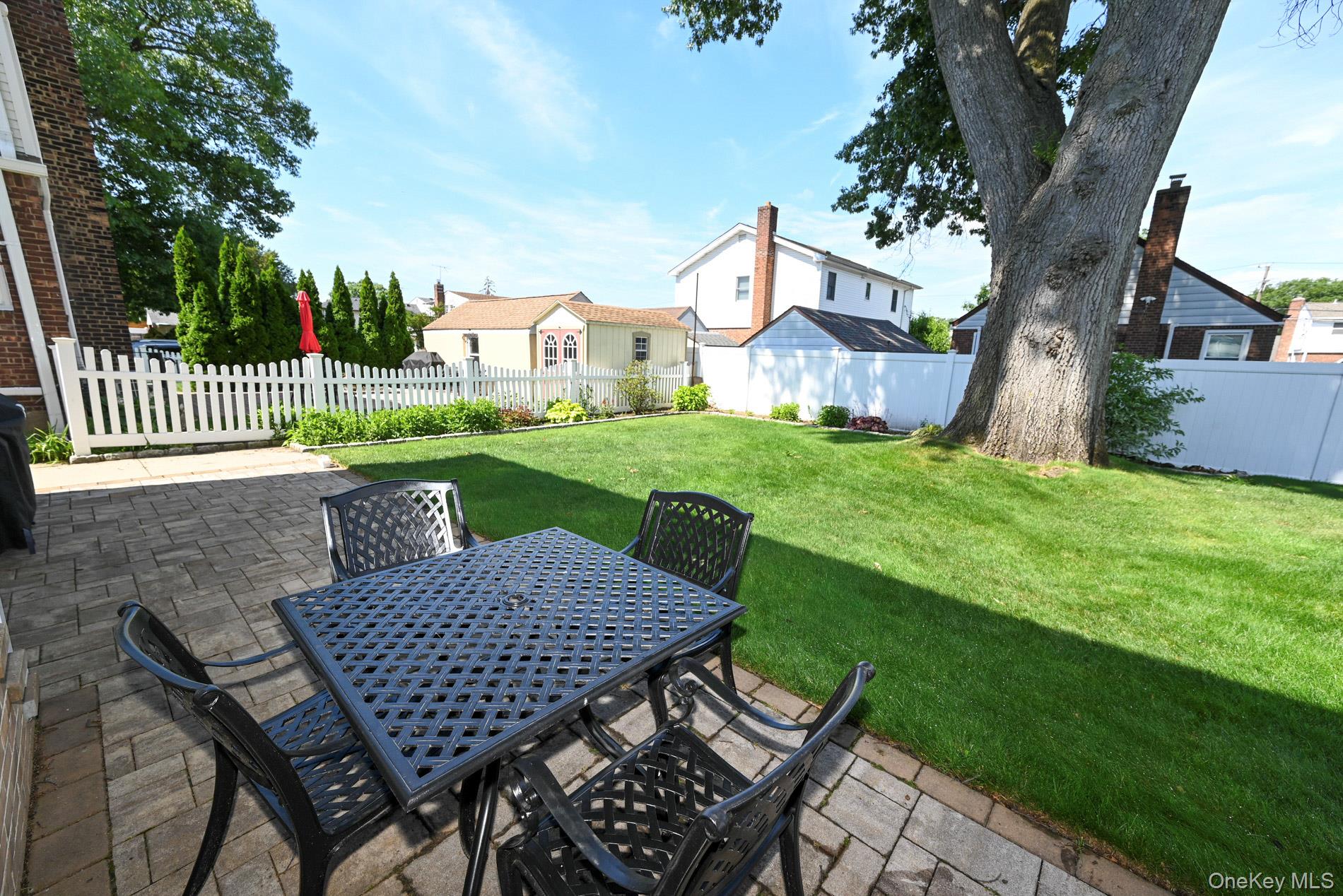 258 Rintin Street Property Photo 23