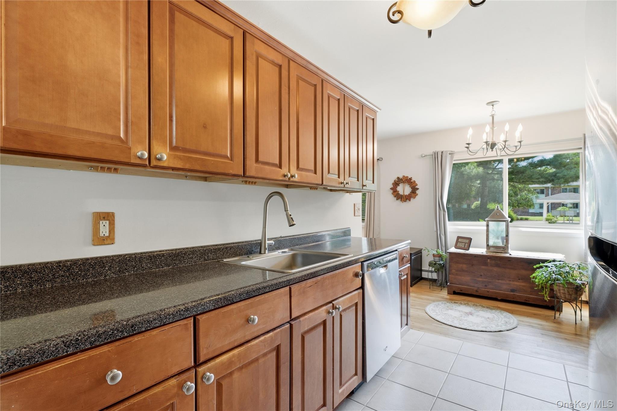 2449 Union Boulevard 39a Property Photo 4