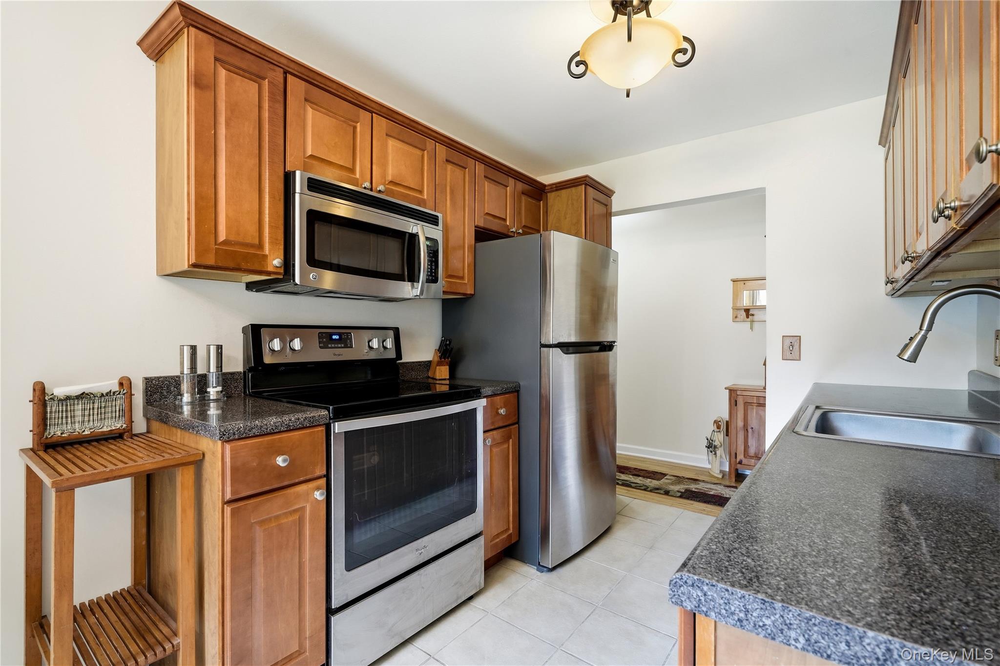2449 Union Boulevard 39a Property Photo 5