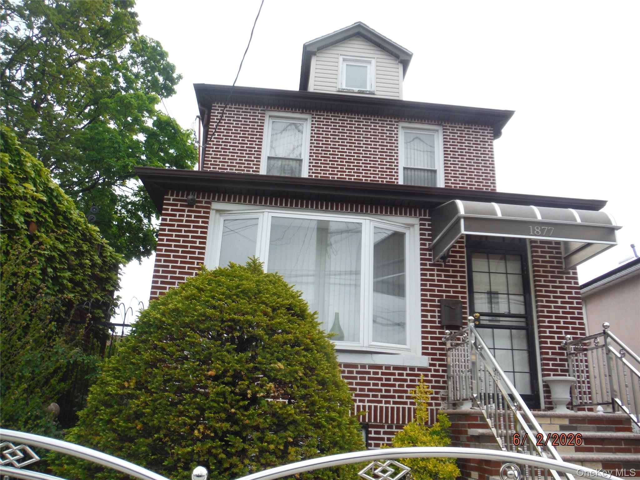 1877 Albany Avenue Property Photo 2