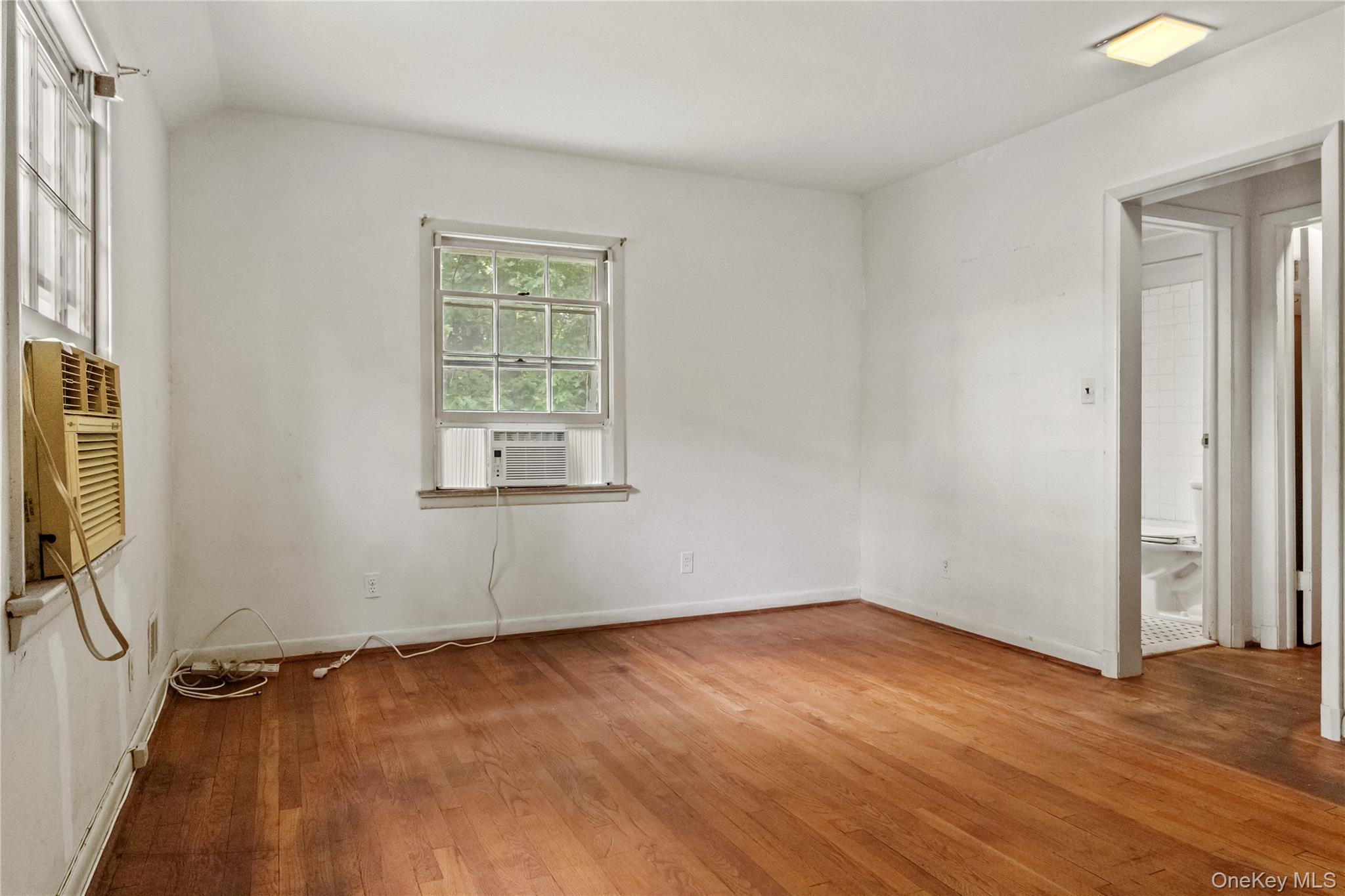 4670 Independence Avenue Property Photo 21