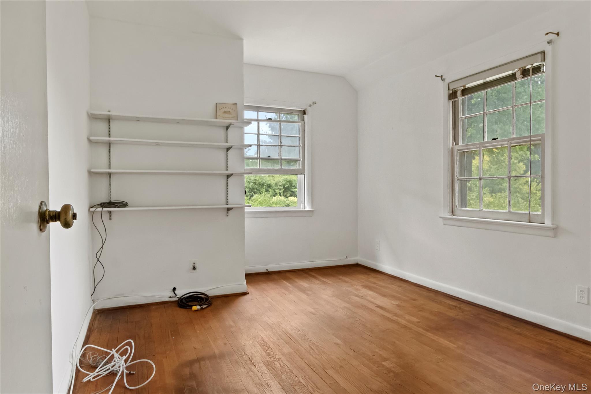 4670 Independence Avenue Property Photo 24