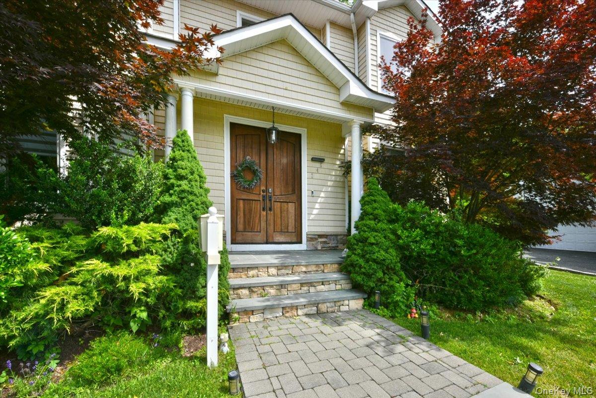 245 Harbor Hill Road Property Photo 3