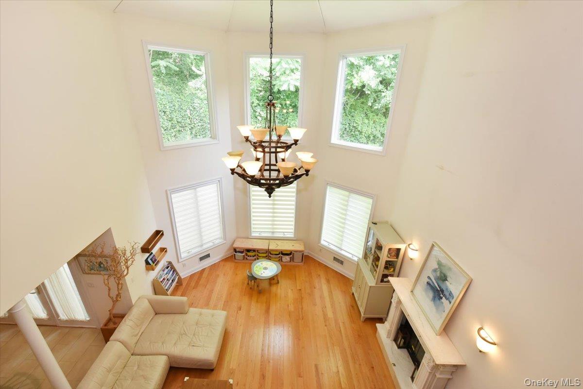 245 Harbor Hill Road Property Photo 15