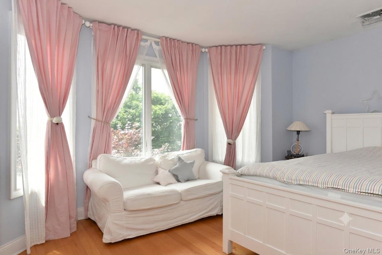 245 Harbor Hill Road Property Photo 24
