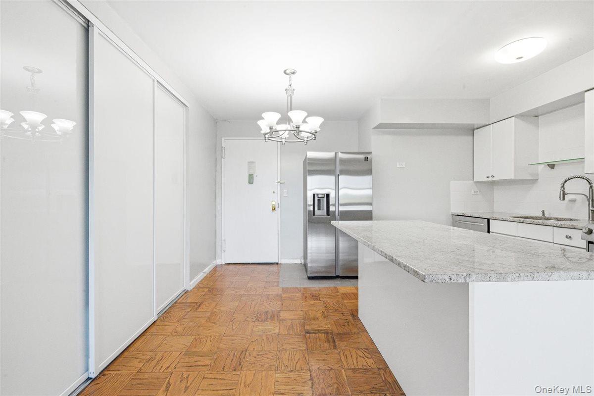 70-25 Yellowstone Boulevard 15p Property Photo 6