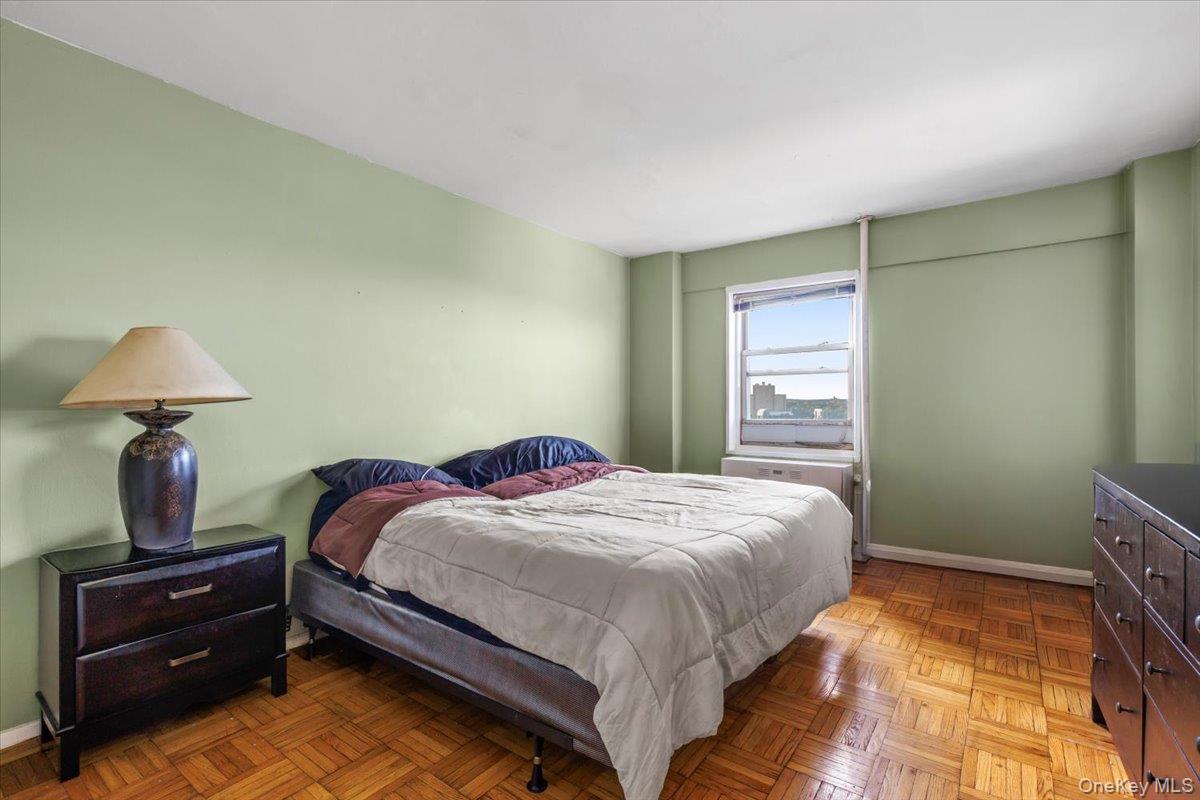 6 Fordham Hill Oval 12h Property Photo 11