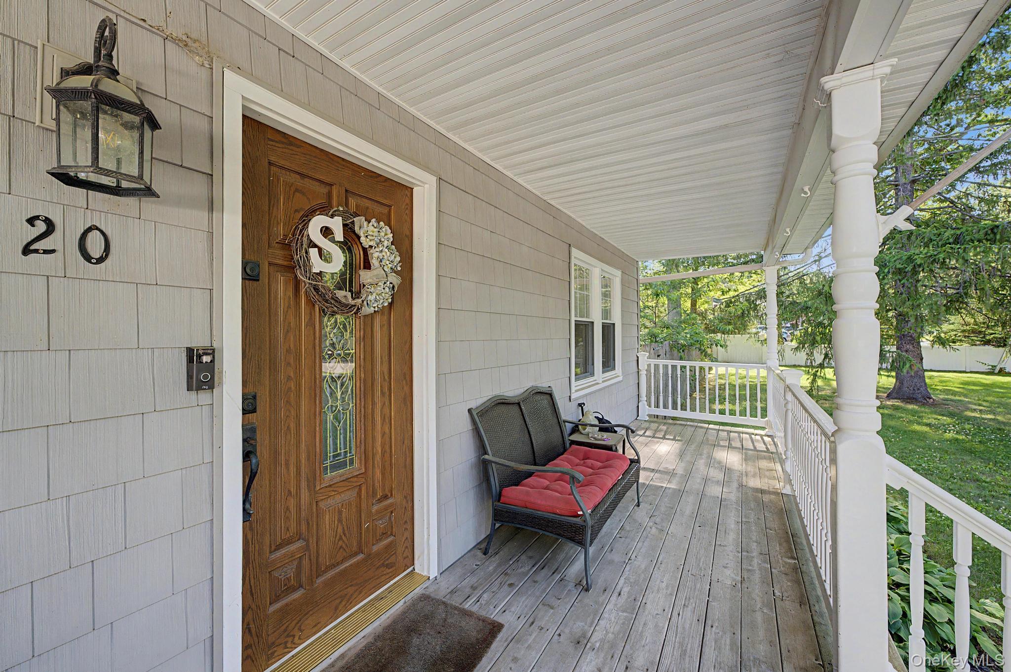 20 Richmond Boulevard Property Photo 6
