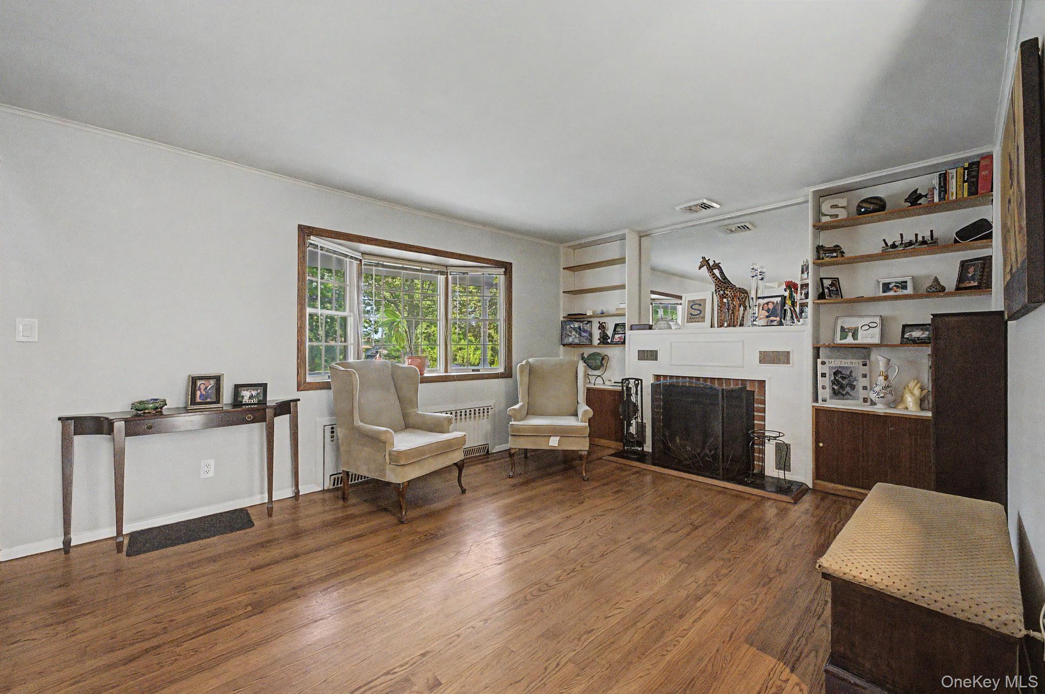 20 Richmond Boulevard Property Photo 9