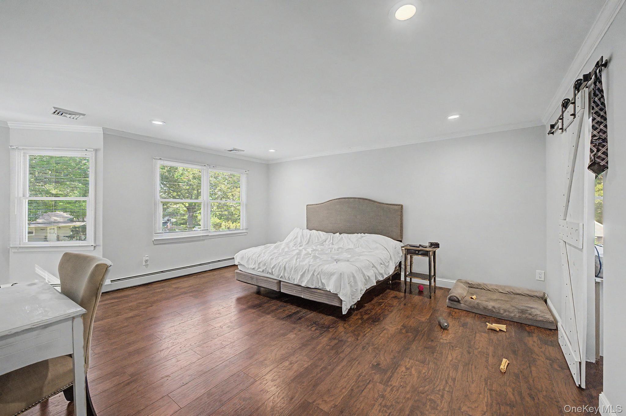20 Richmond Boulevard Property Photo 24