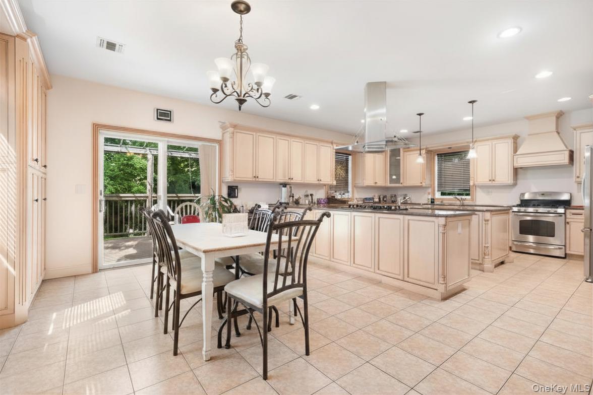 9 Cameo Ridge Road Property Photo 6