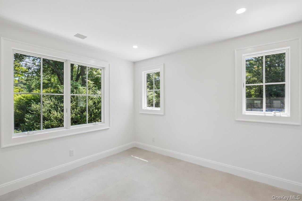 19 Woodvale Drive Property Photo 20