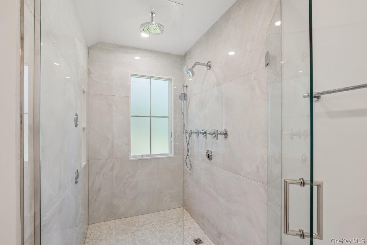 19 Woodvale Drive Property Photo 29