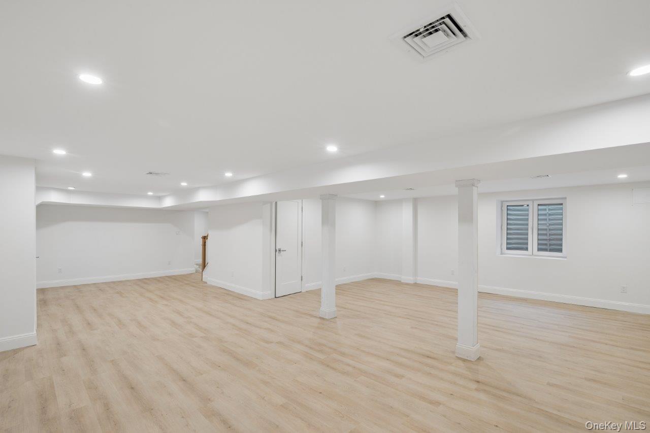 19 Woodvale Drive Property Photo 42