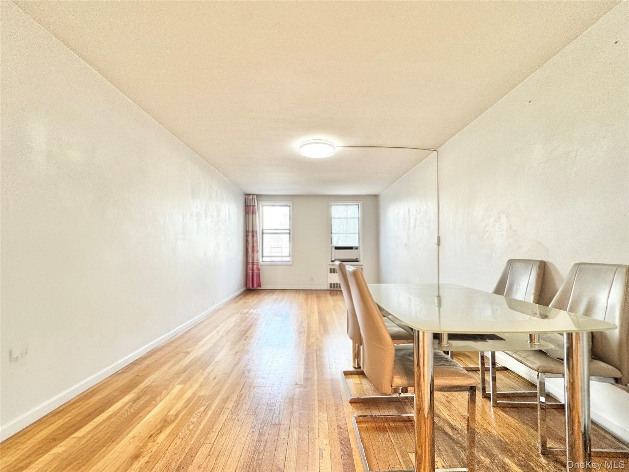 85-14 Broadway 1k Property Photo 5