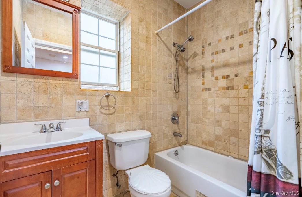 1496 Hicks Street Property Photo 12