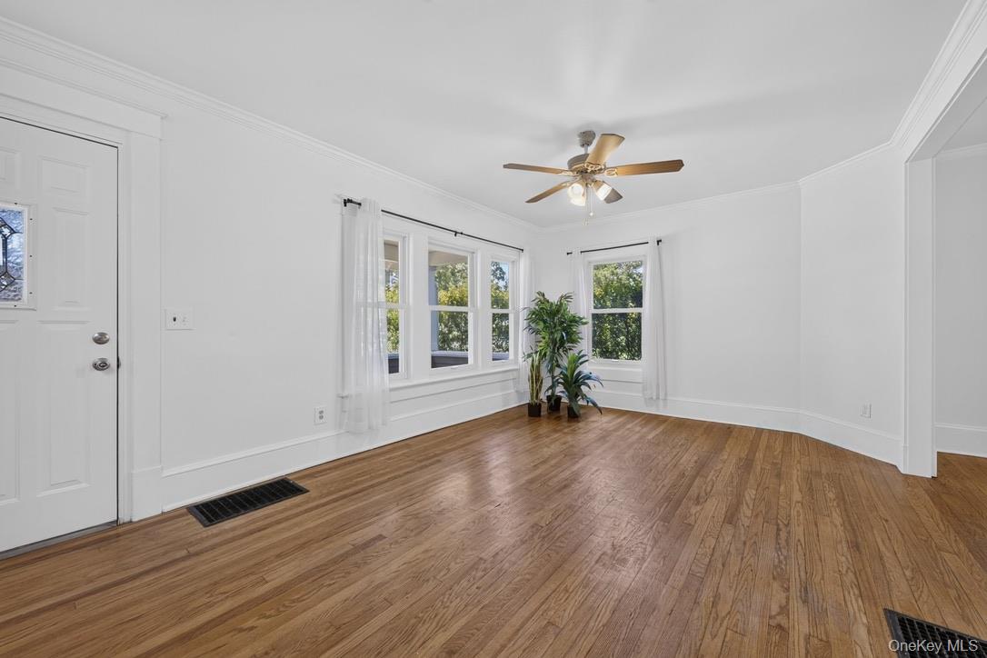 10 S Grand Avenue Property Photo 8