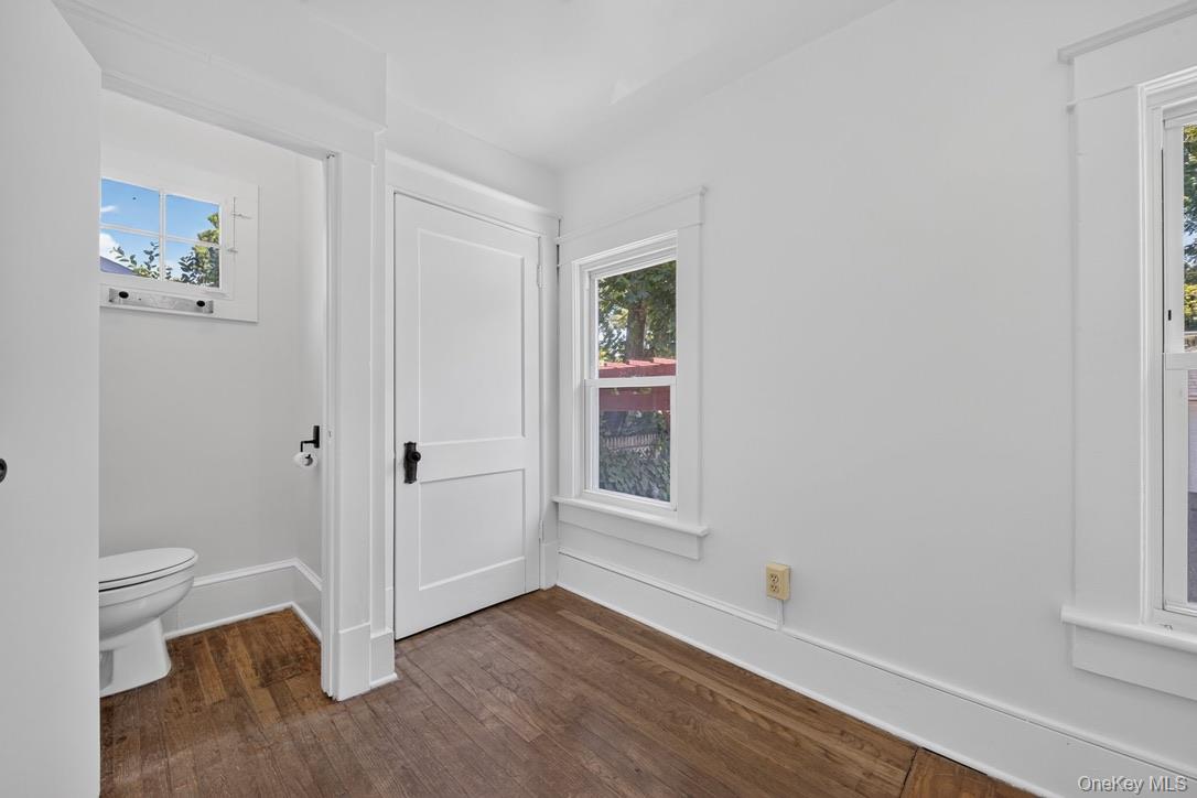 10 S Grand Avenue Property Photo 14