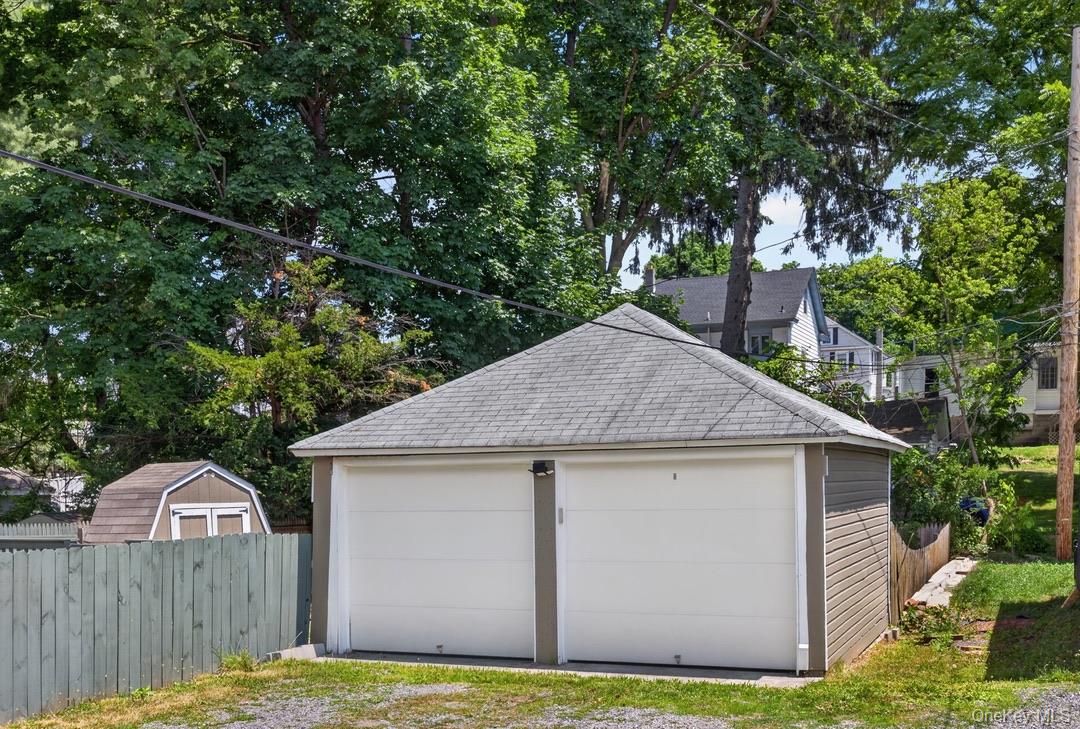 10 S Grand Avenue Property Photo 28